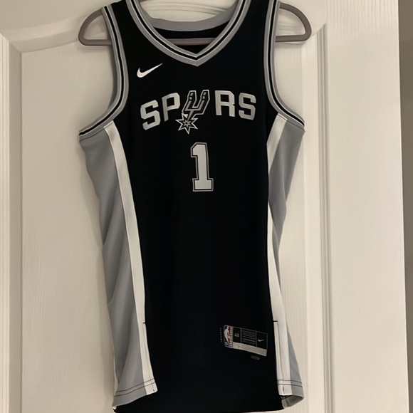 NWT Nike Men’s NBA Spurs Wembanyama Jersey Size S - Picture 4 of 7
